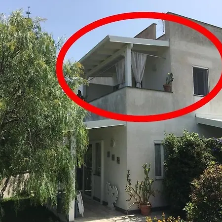 Tra Sole, Mare E Natura Apartament