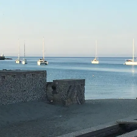 Tra Sole, Mare E Natura