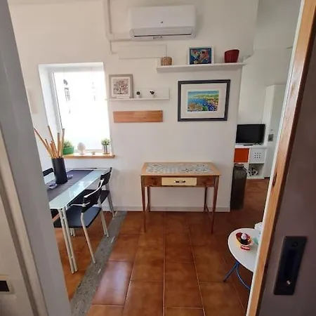 Tra Sole, Mare E Natura